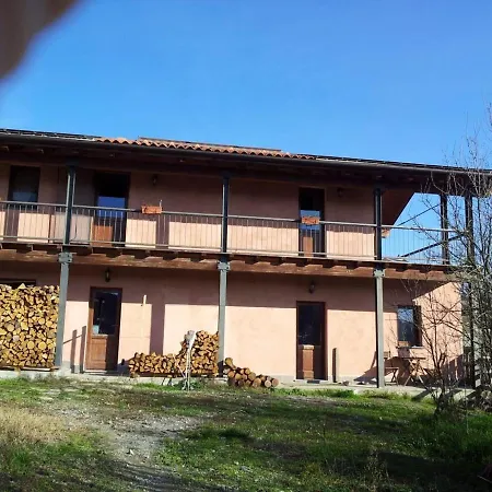 Homely Farmhouse In With Garden Mioglia