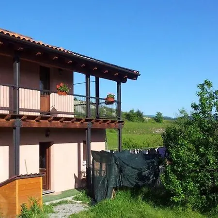 Дом отдыха Homely Farmhouse In With Garden Mioglia